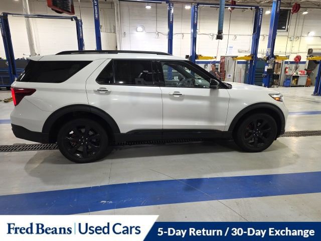 Certified 2022 Ford Explorer ST w/ Equipment Group 401A image 6