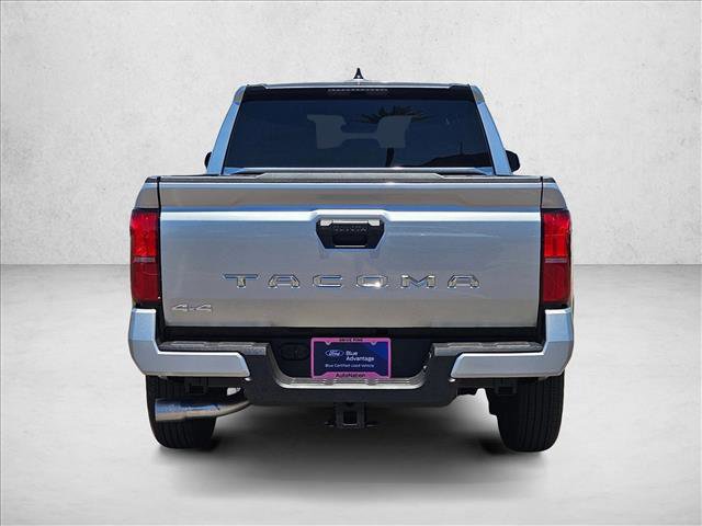 Used 2025 Toyota Tacoma SR5 AWD/4WD image 7