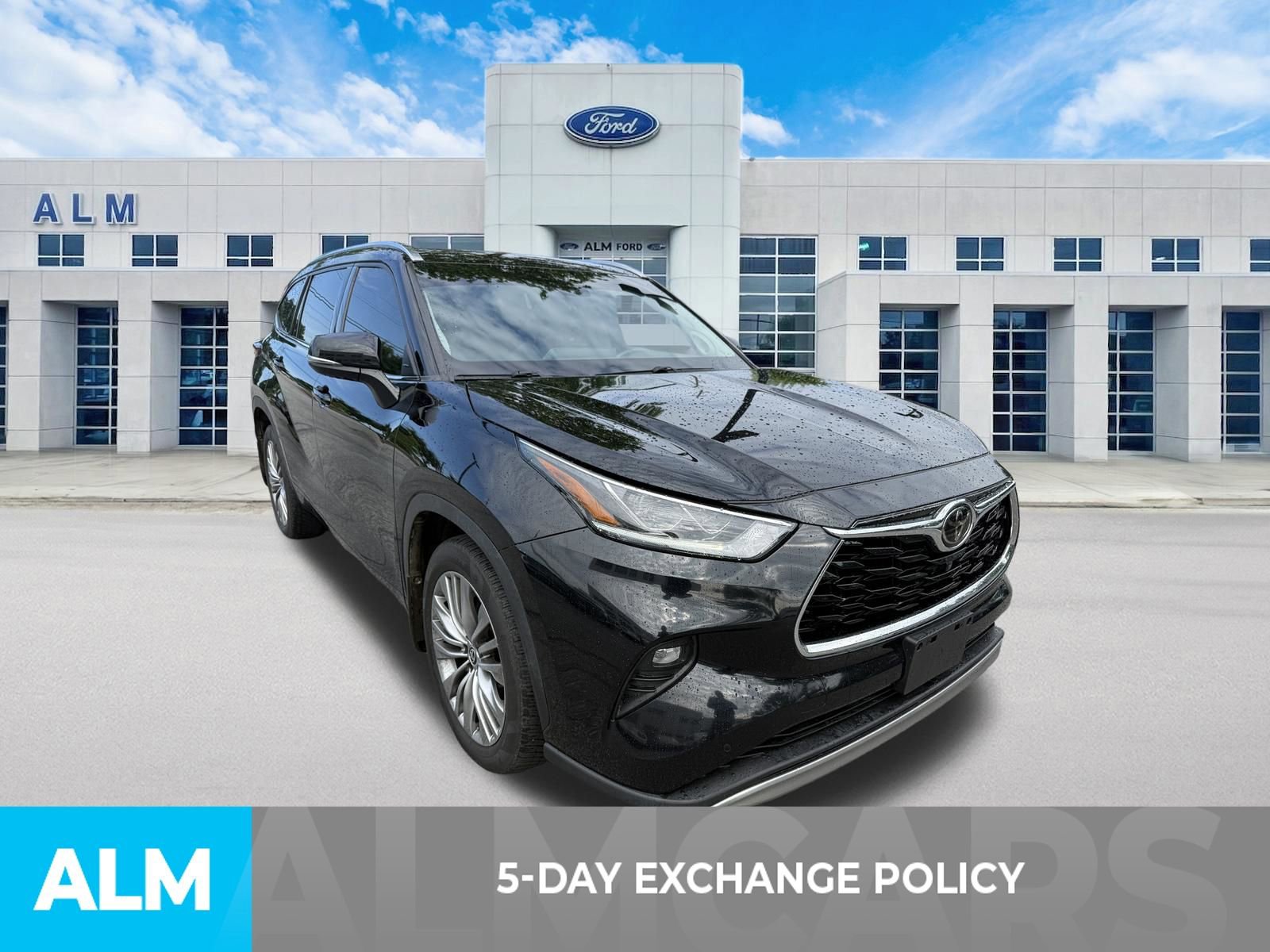 Used 2021 Toyota Highlander Platinum AWD/4WD image 3