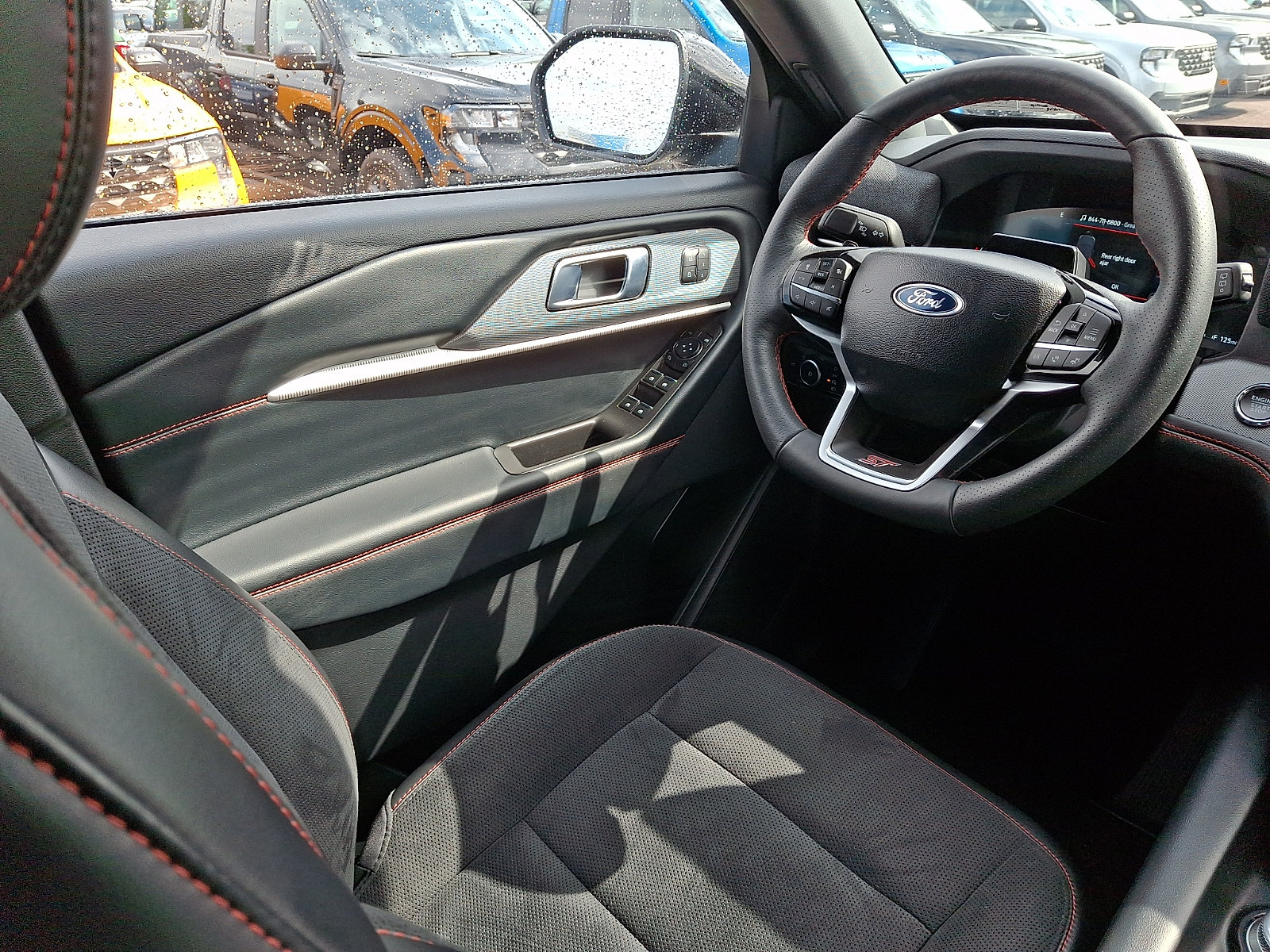 Certified 2025 Ford Explorer ST AWD/4WD image 14
