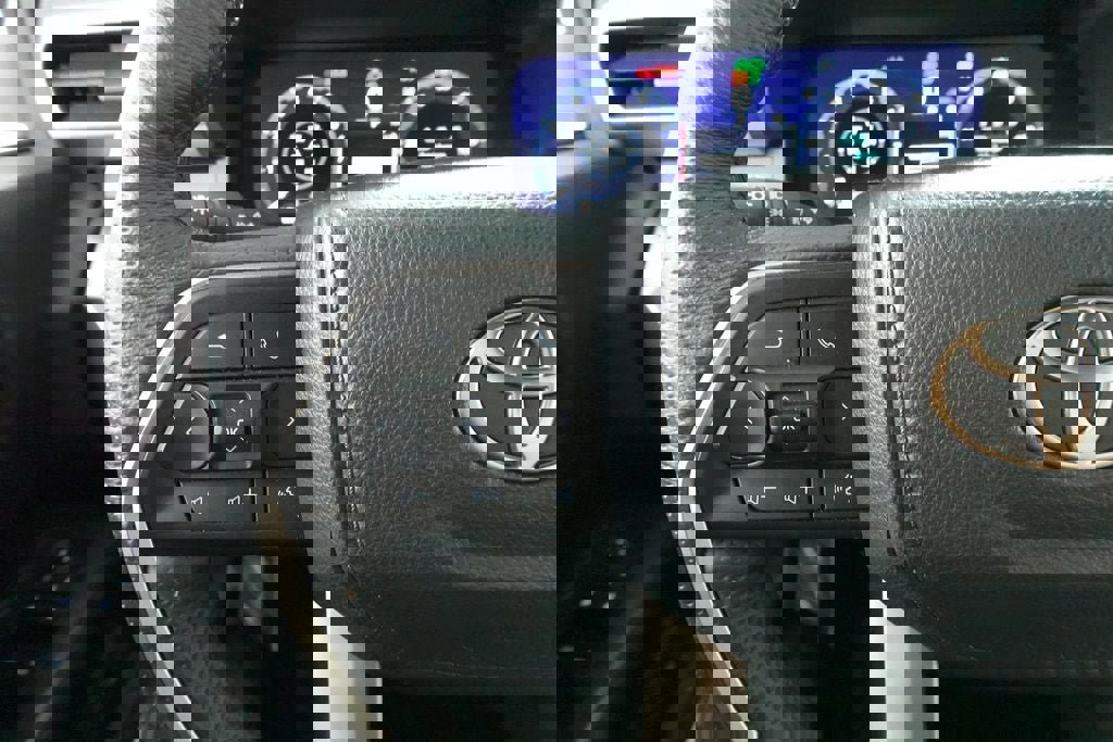 Used 2025 Toyota Tacoma TRD Off-Road image 12