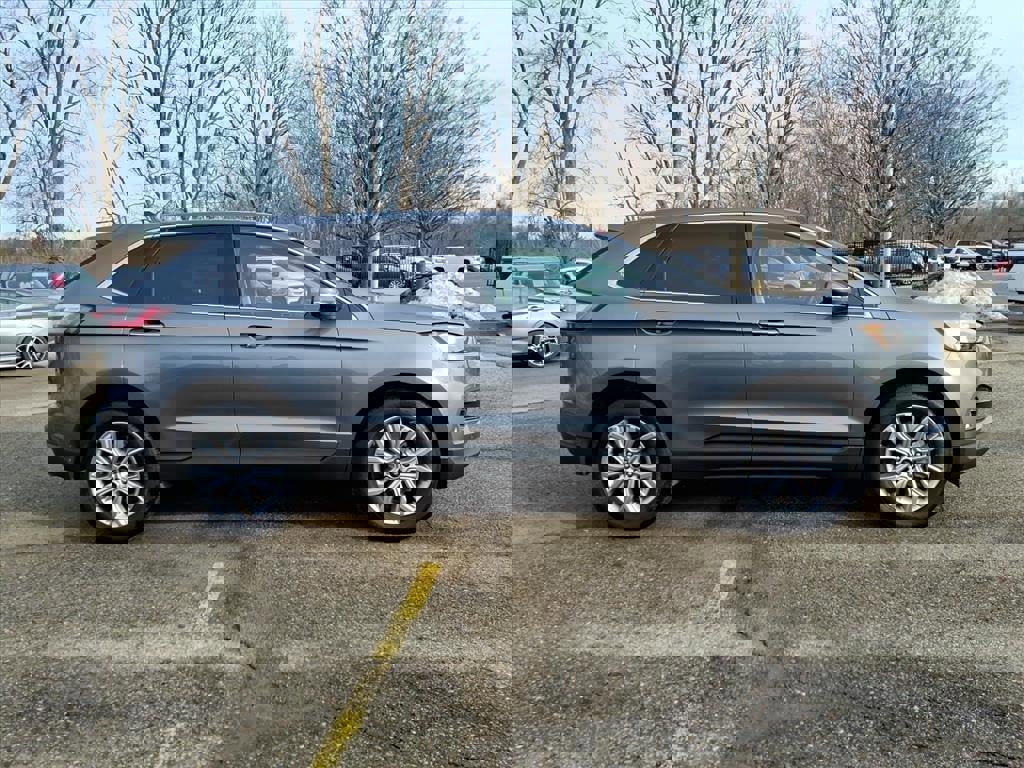 Certified 2024 Ford Edge Titanium image 6
