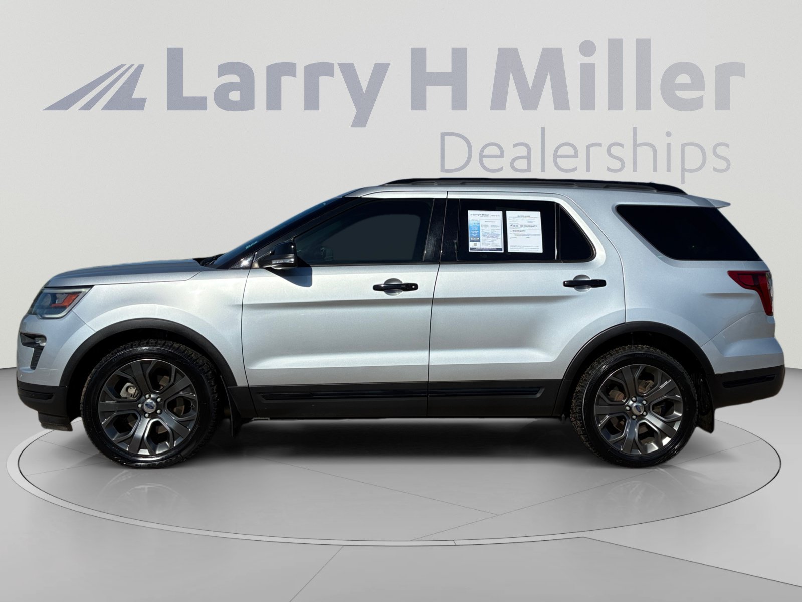 Certified 2018 Ford Explorer Sport w/ Equipment Group 401A AWD/4WD image 2