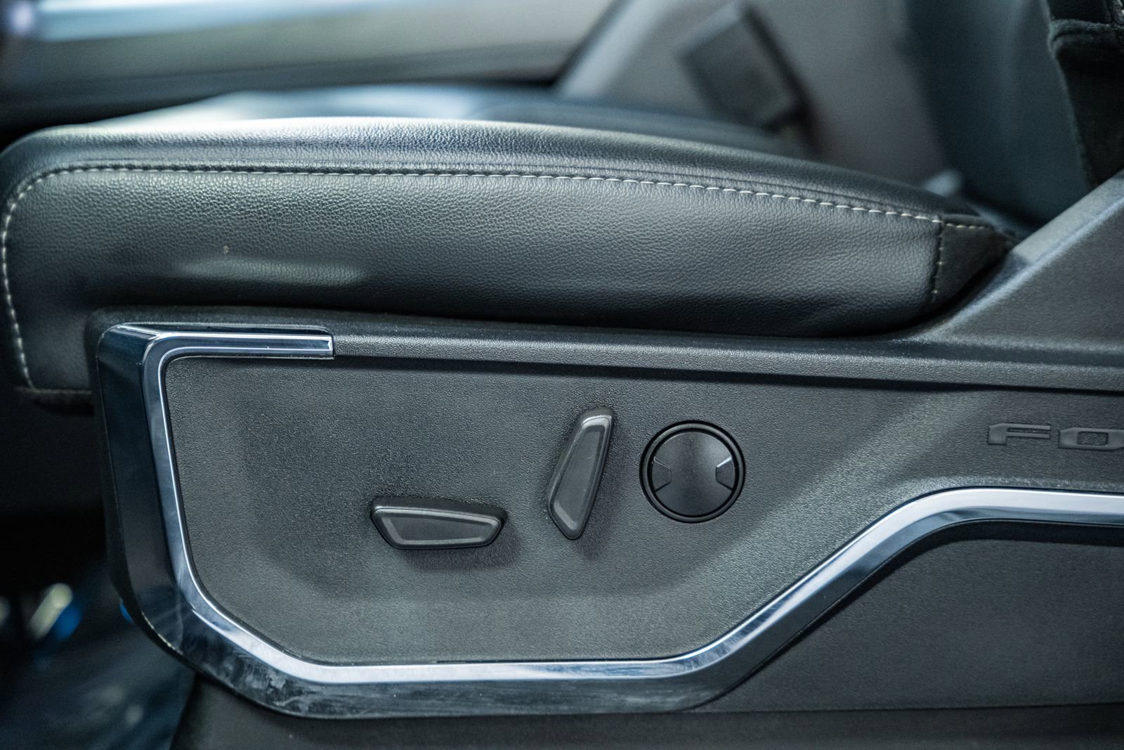 Certified 2024 Ford F150 Lariat image 44