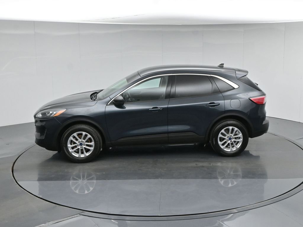 Certified 2022 Ford Escape SE w/ Cold Weather Package AWD/4WD image 24