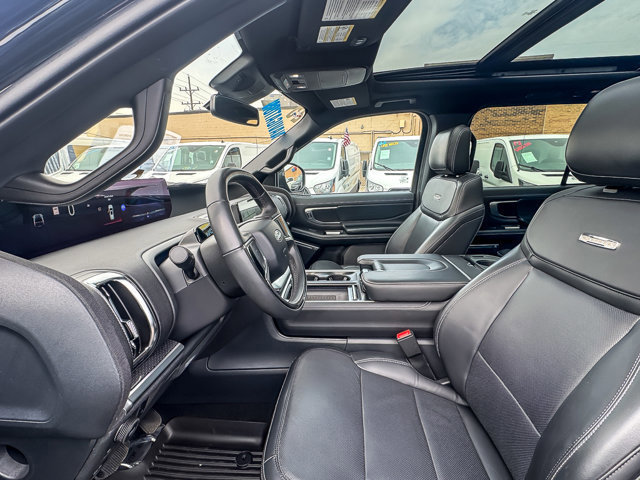 Certified 2025 Ford Expedition Platinum w/ Stealth Appearance Package image 10