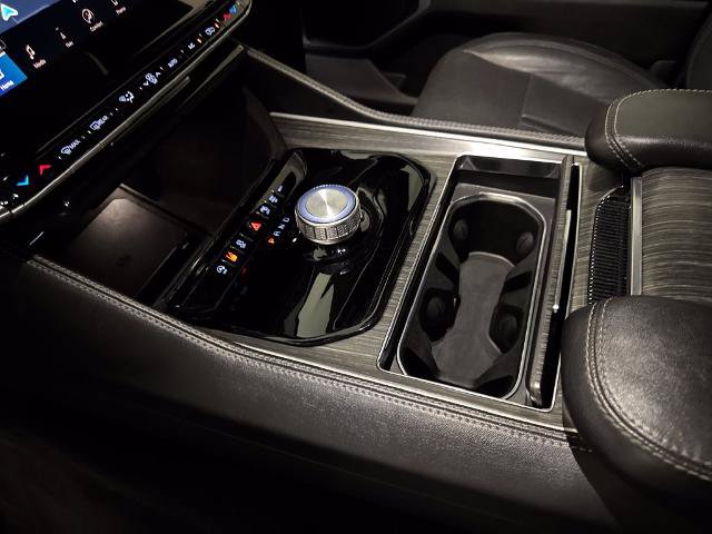 Used 2024 Jeep Wagoneer Series II w/ Flexible Seating Group RWD image 30