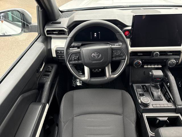 Used 2024 Toyota Tacoma TRD Sport AWD/4WD image 12