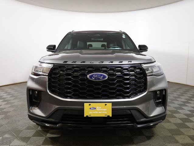 Certified 2025 Ford Explorer ST-Line image 6
