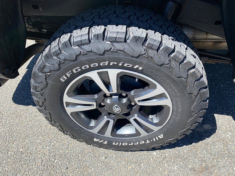 Used 2019 Toyota Tacoma TRD Sport w/ Technology Package AWD/4WD image 18