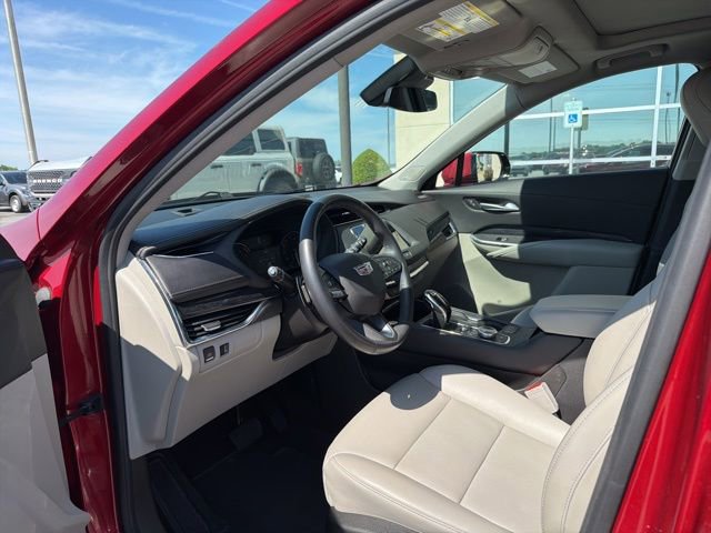 Used 2023 Cadillac XT4 Premium Luxury AWD/4WD image 10