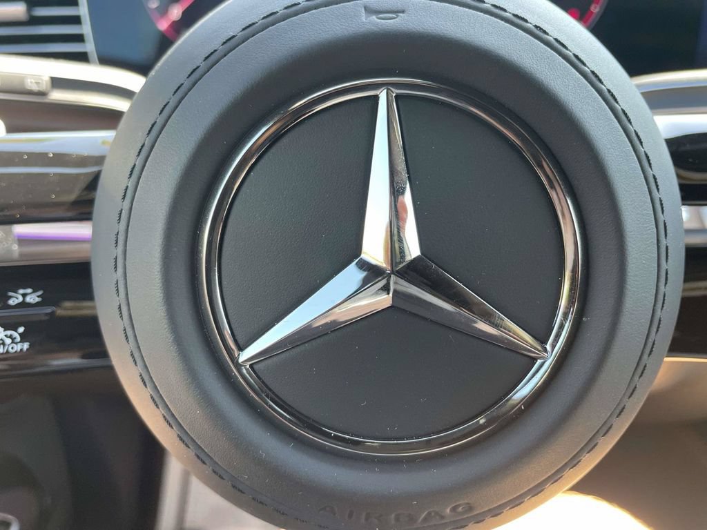 Used 2025 Mercedes-Benz GLS 450 4MATIC image 29