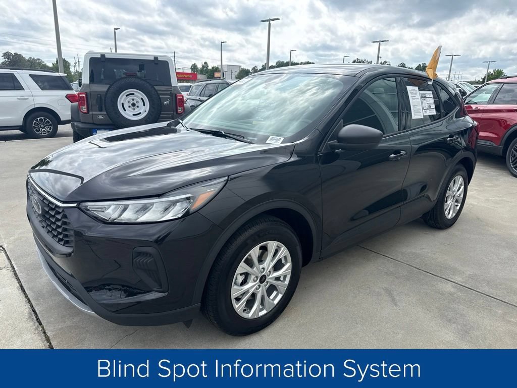Certified 2026 Ford Escape Active FWD image 3