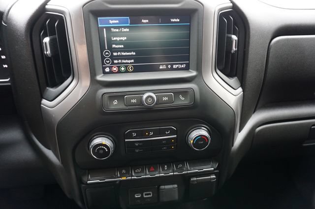 Used 2022 Chevrolet Silverado 1500 Custom w/ Rally Edition AWD/4WD image 4