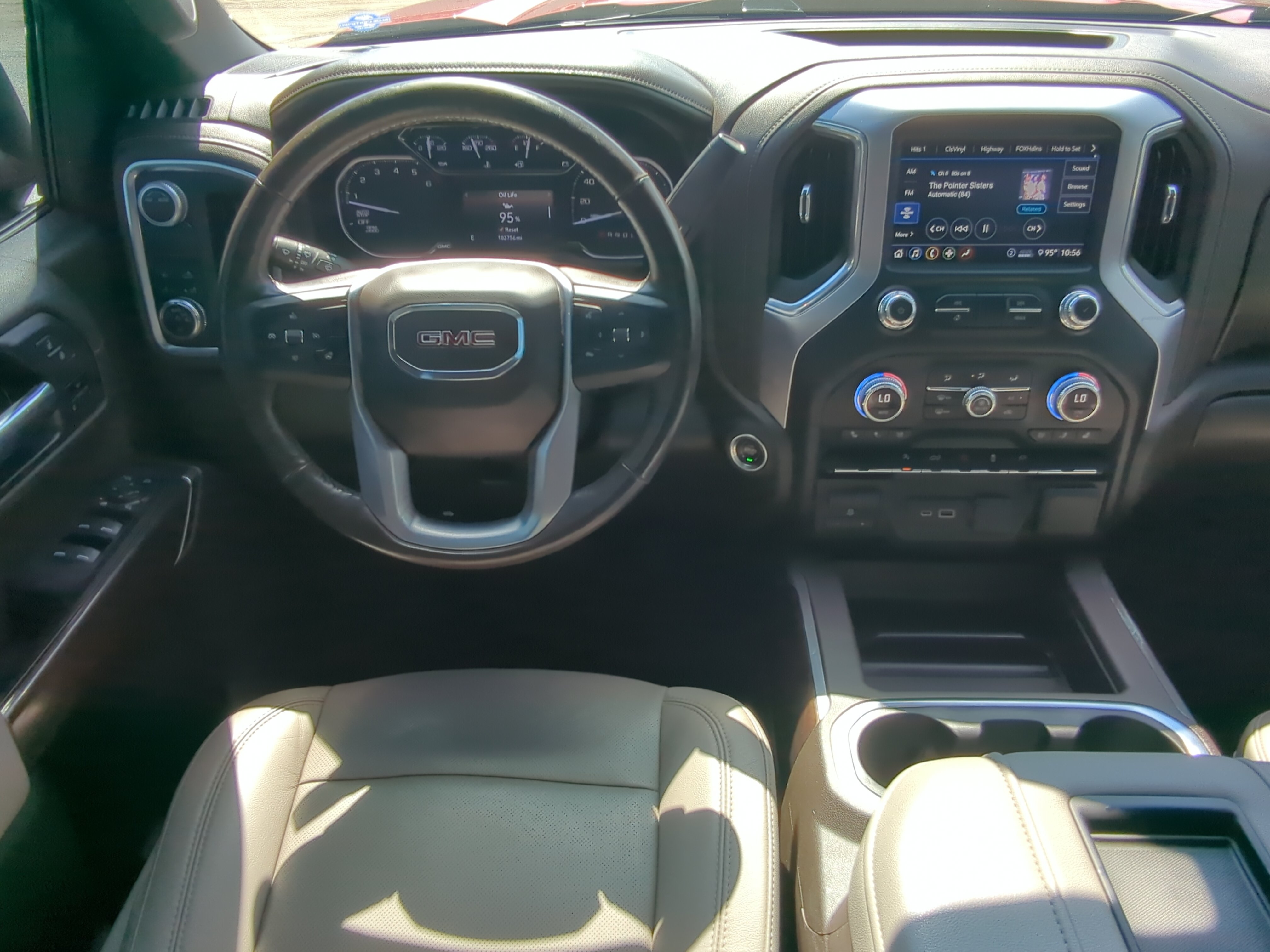 Used 2020 GMC Sierra 1500 SLT RWD image 14