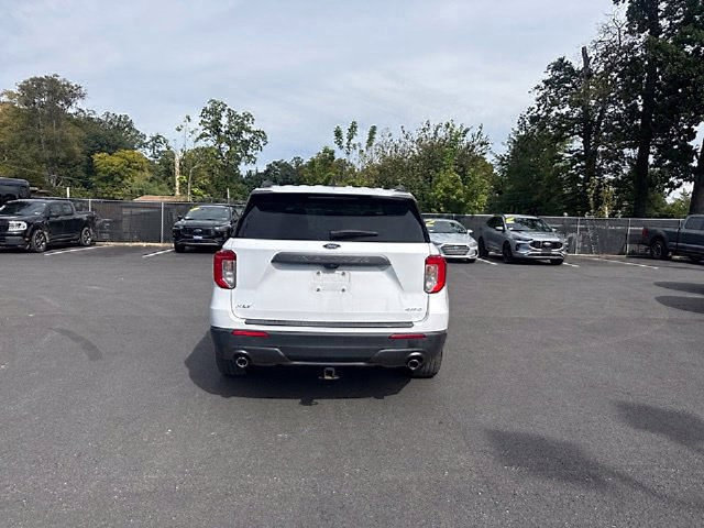 Certified 2021 Ford Explorer XLT w/ Equipment Group 202A AWD/4WD image 11
