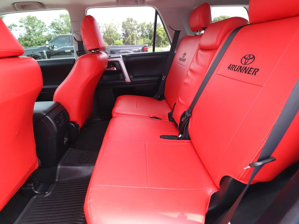 Used 2023 Toyota 4Runner Limited RWD image 12