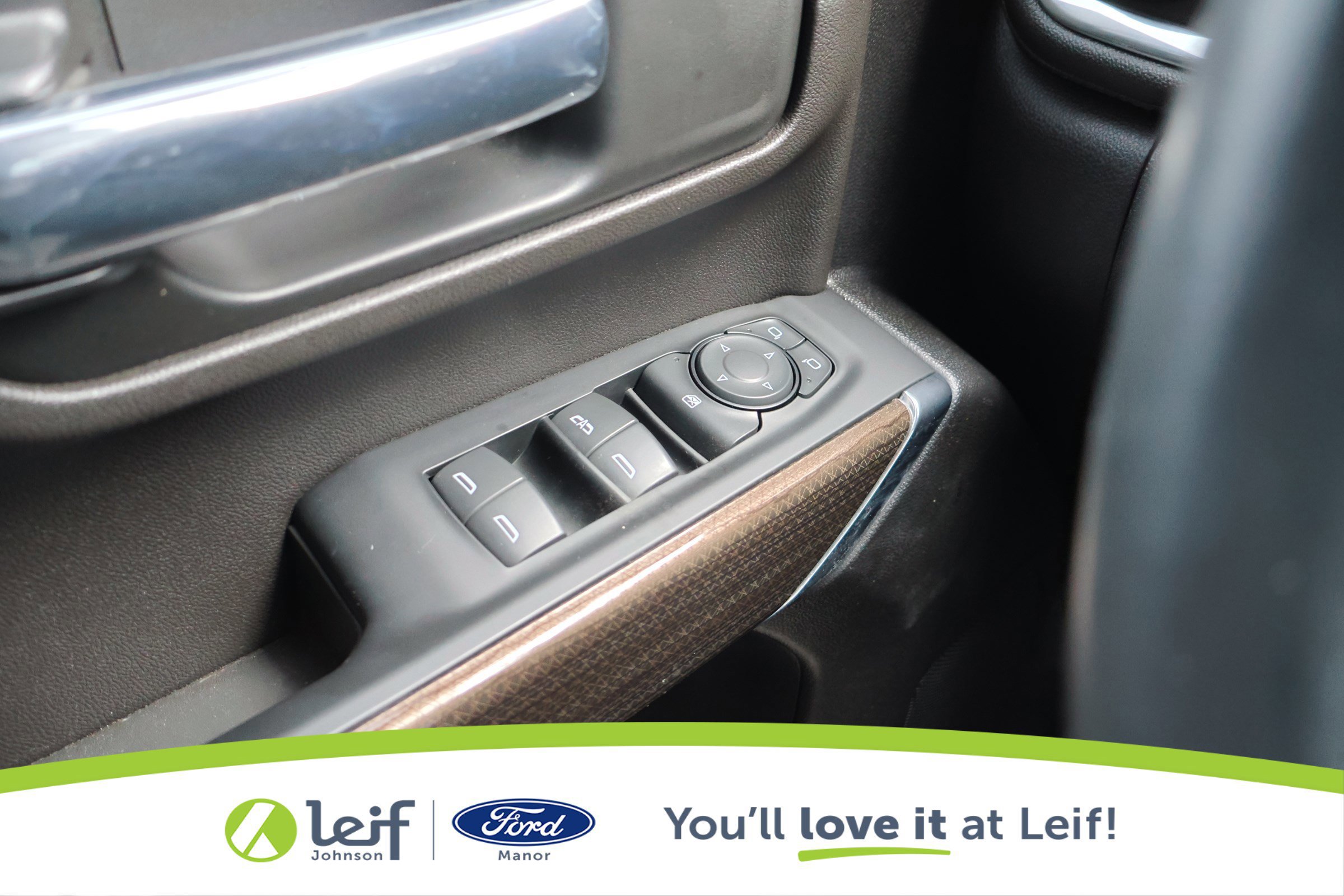 Used 2023 Chevrolet Silverado 2500 LT w/ Convenience Package image 15