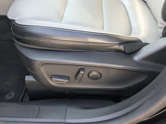 Certified 2024 Ford Escape Platinum image 21