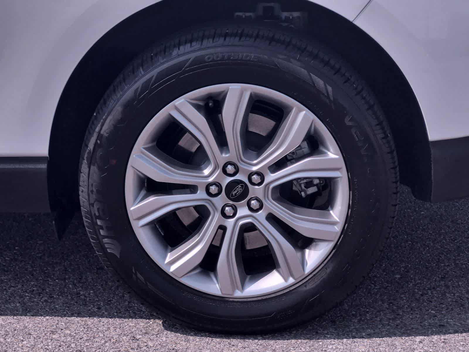 Certified 2024 Ford Edge Titanium AWD/4WD image 14