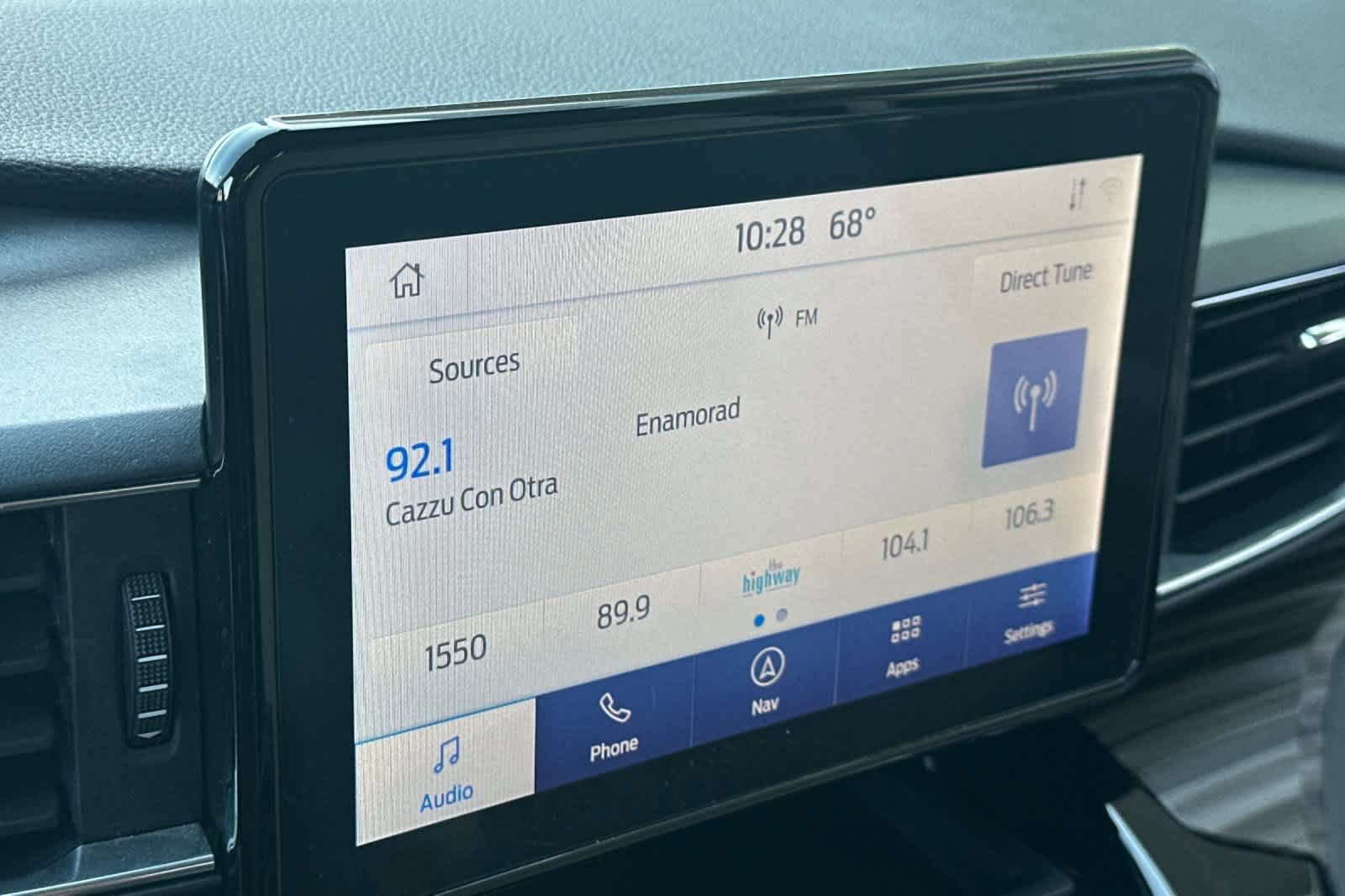 Certified 2021 Ford Explorer Limited w/ Hybrid Equipment Group 310A image 18