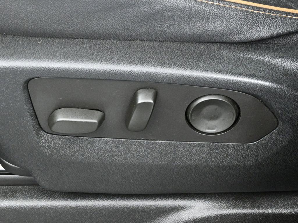 Used 2021 GMC Yukon AT4 w/ Rear Media and Nav Package image 12