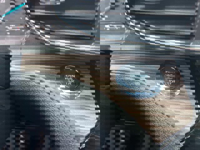 Certified 2022 Ford Explorer Limited w/ Equipment Group 301A image 20