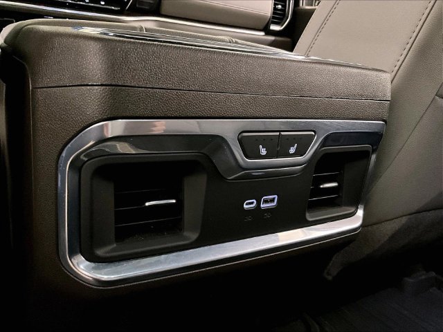 Used 2022 GMC Sierra 1500 SLT w/ SLT Premium Plus Package AWD/4WD image 32