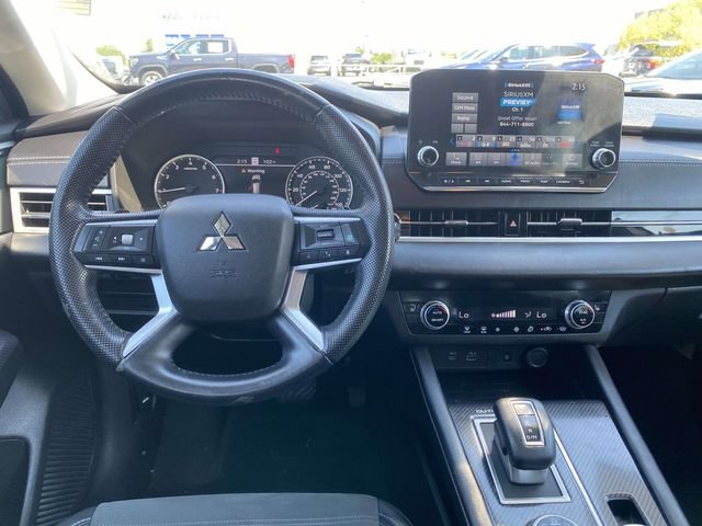 Used 2022 Mitsubishi Outlander SE AWD/4WD image 13