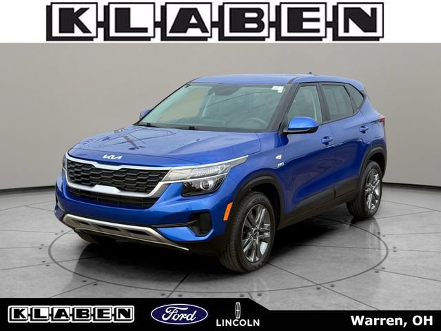 Used 2023 Kia Seltos LX AWD/4WD image 1