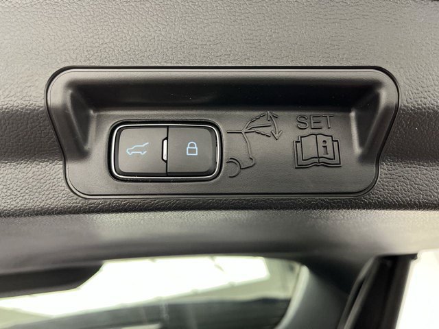 Certified 2023 Ford Explorer XLT w/ Equipment Group 202A AWD/4WD image 33