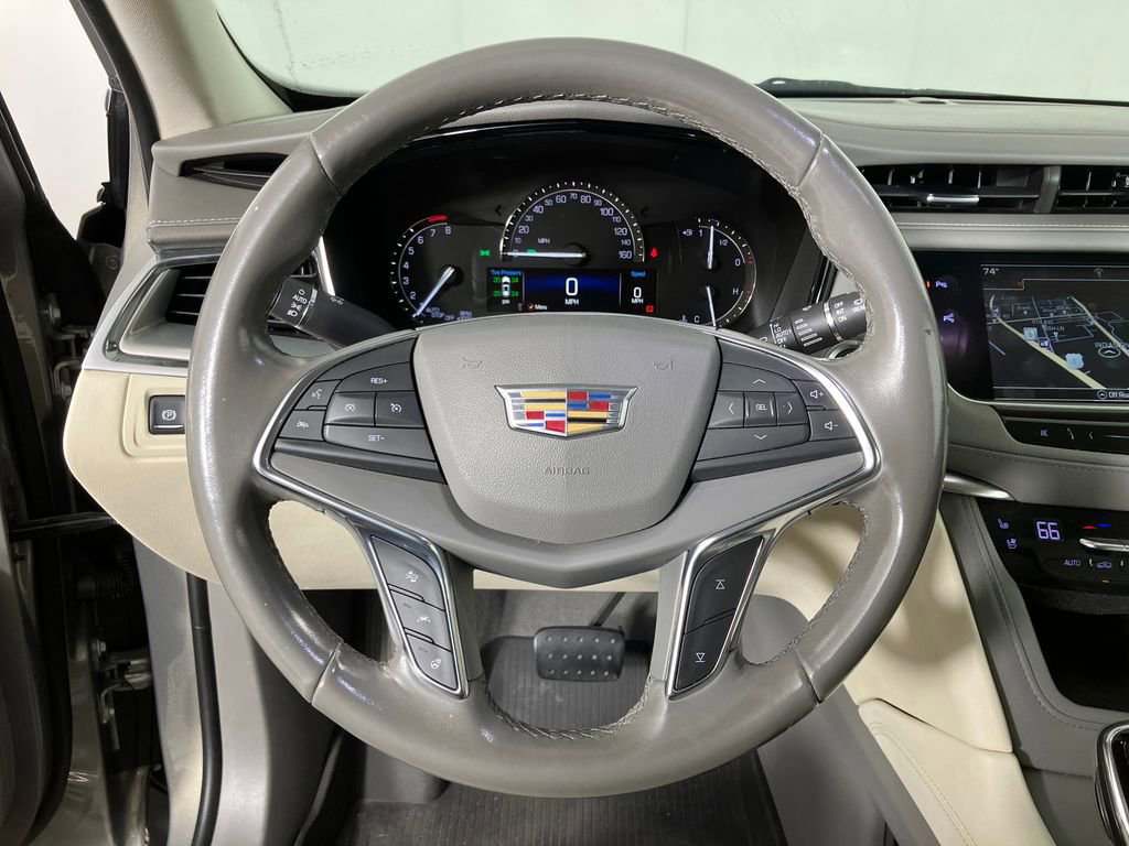 Used 2019 Cadillac XT5 Premium Luxury w/ Driver Assist Package image 16