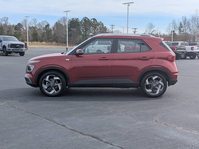 Used 2025 Hyundai Venue Limited FWD image 7