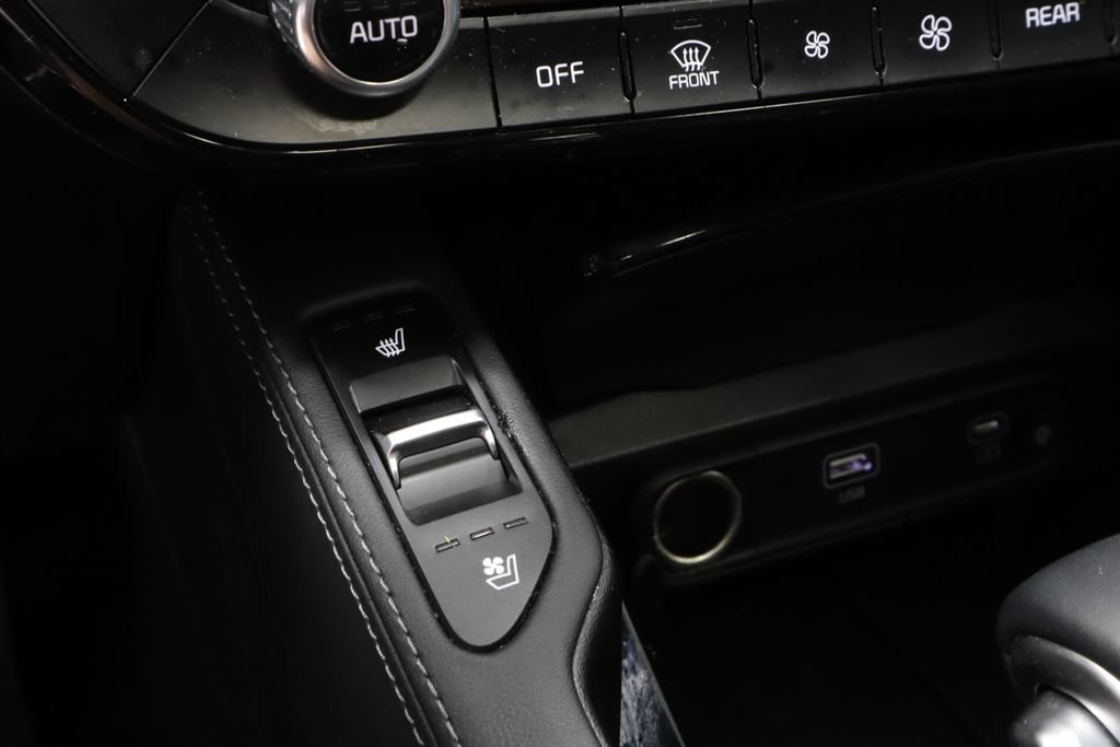 Used 2024 Kia Telluride EX X-Line AWD/4WD image 32