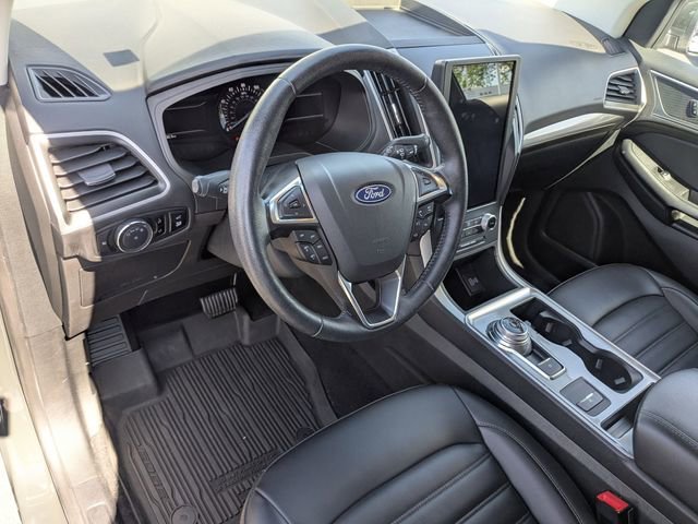 Certified 2024 Ford Edge SEL w/ Convenience Package AWD/4WD image 9