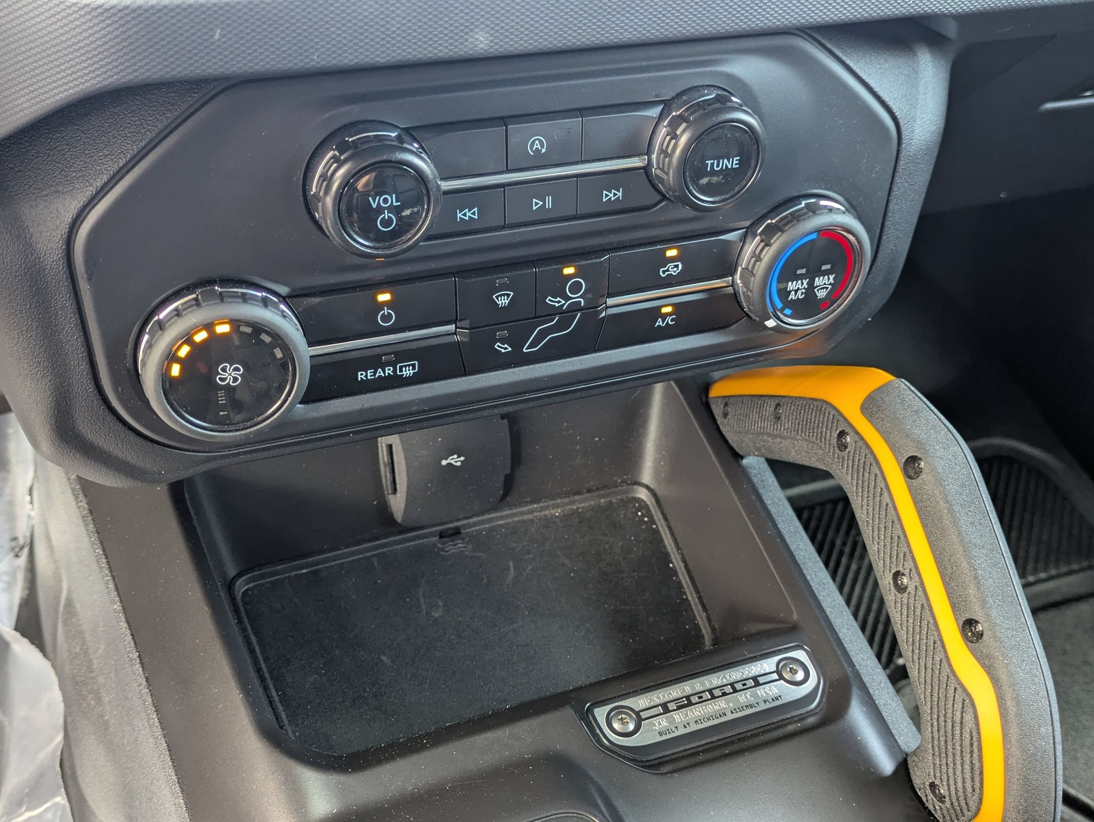 Certified 2024 Ford Bronco Badlands AWD/4WD image 25