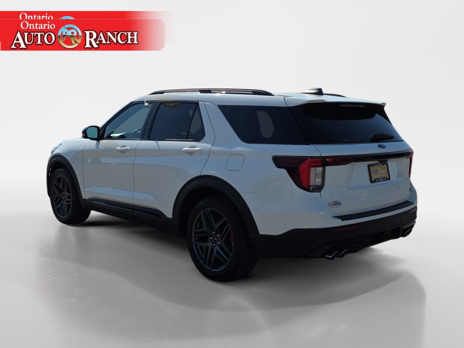 Certified 2025 Ford Explorer ST AWD/4WD image 3
