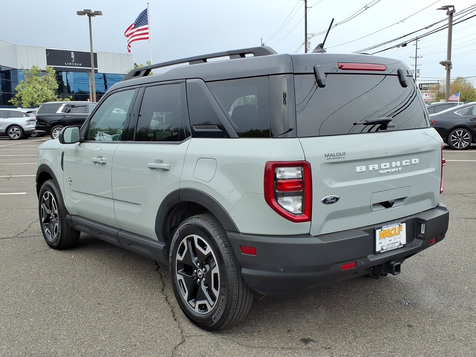 Certified 2023 Ford Bronco Sport Outer Banks w/ Tech Package AWD/4WD image 4