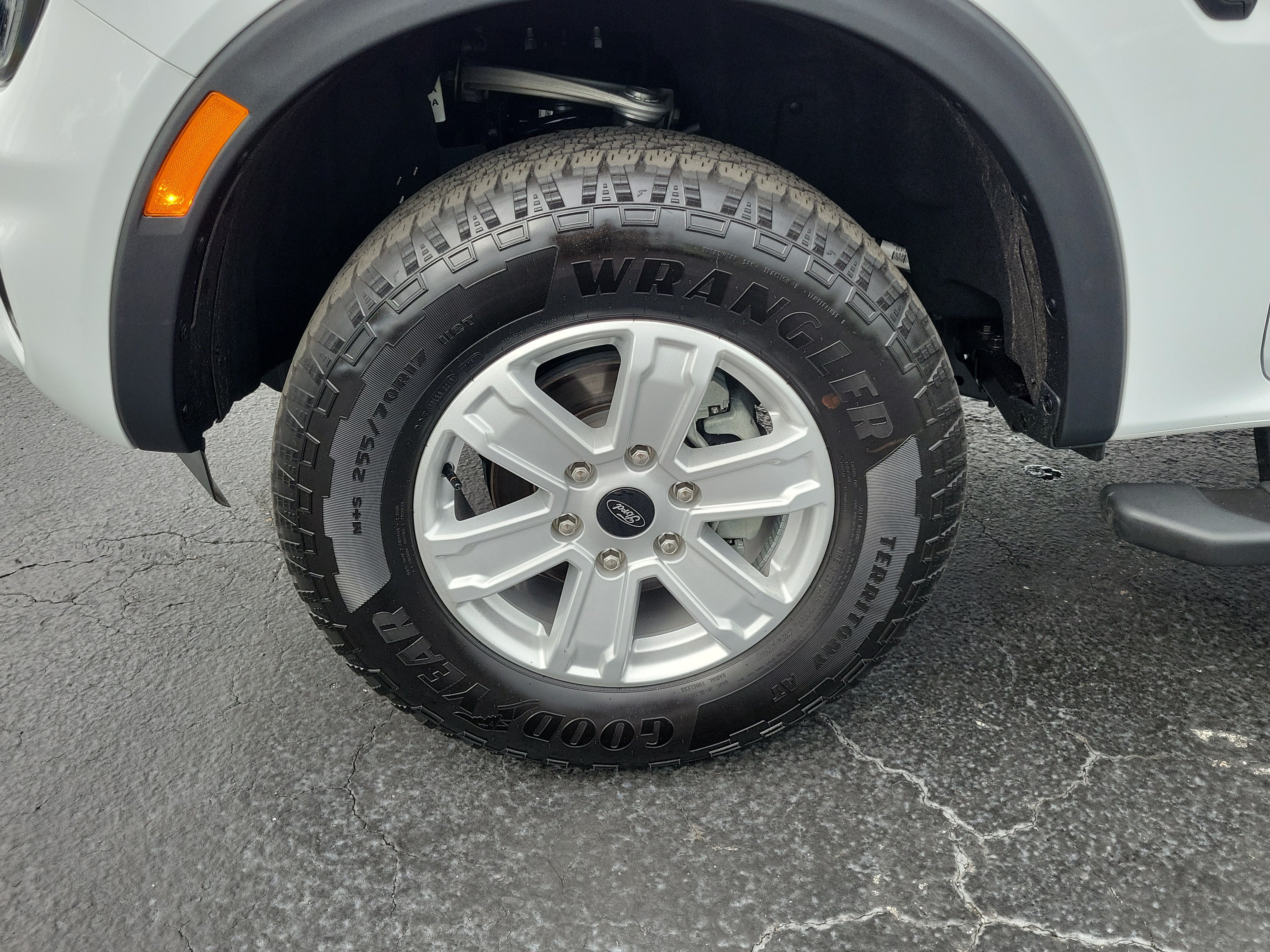Certified 2025 Ford Ranger XL RWD image 5