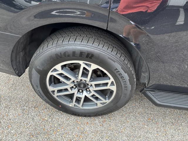 Certified 2025 Ford Expedition Active RWD image 37