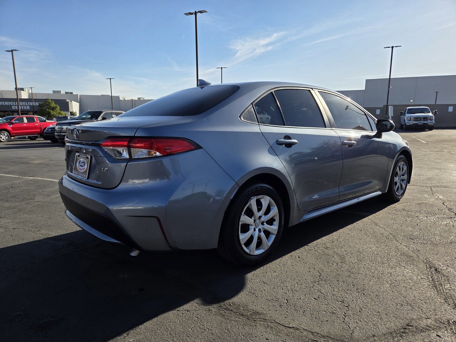 Used 2021 Toyota Corolla LE image 5