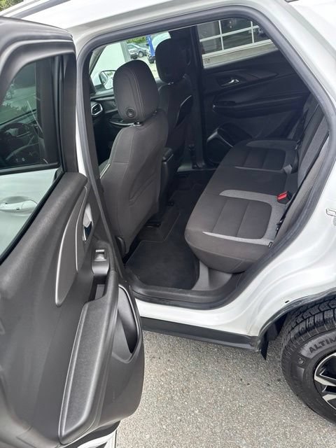 Used 2023 Chevrolet TrailBlazer LT FWD image 21