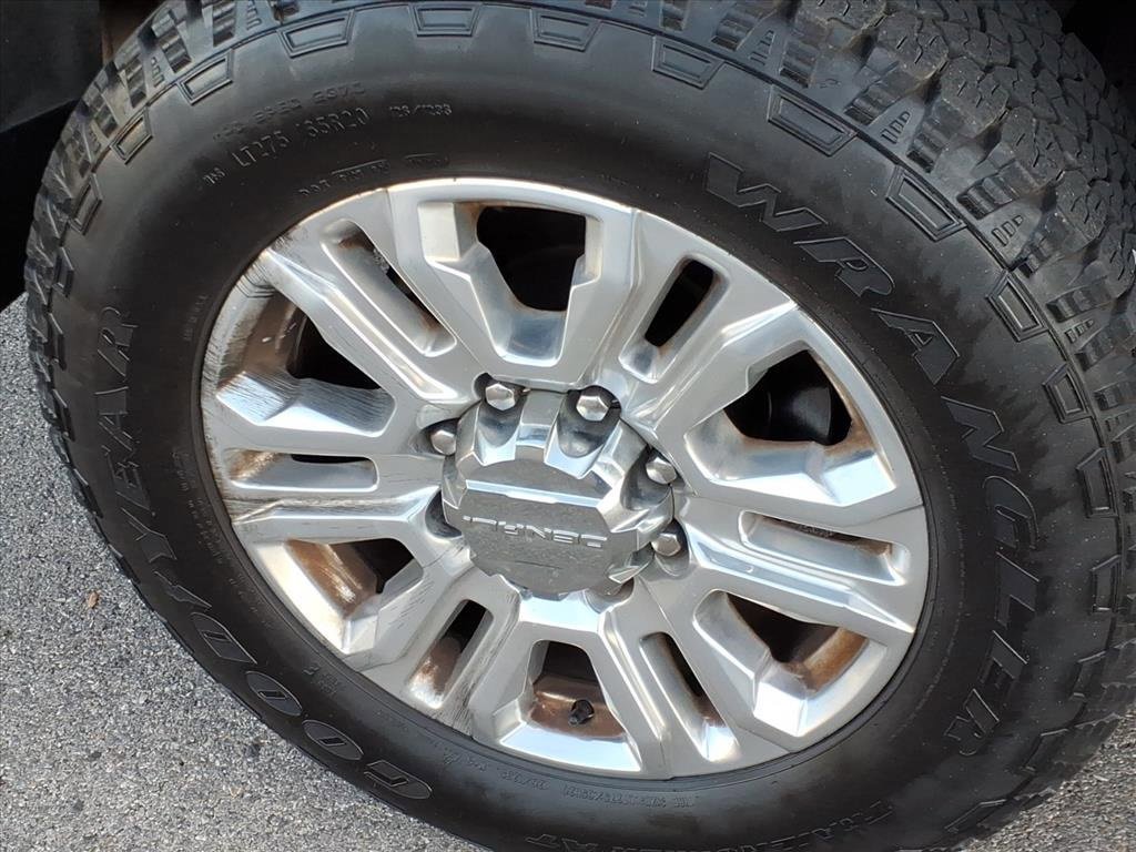 Used 2022 GMC Sierra 3500 Denali w/ Denali Ultimate Package image 14