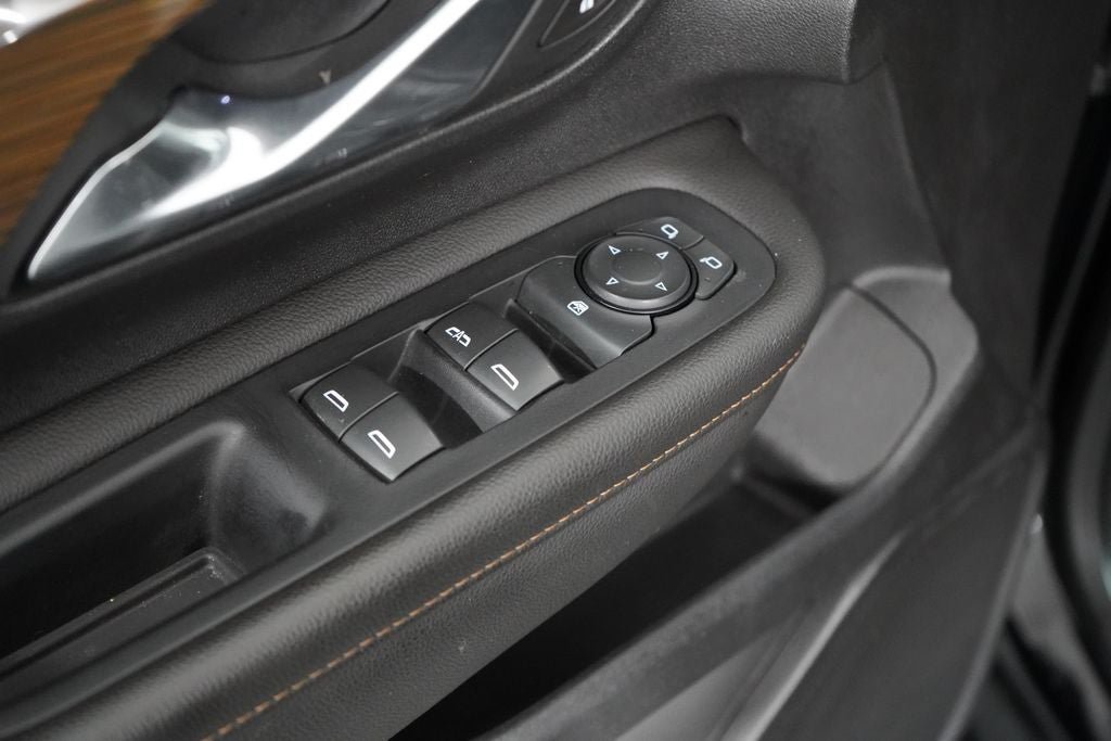 Used 2020 GMC Terrain SLE FWD image 27