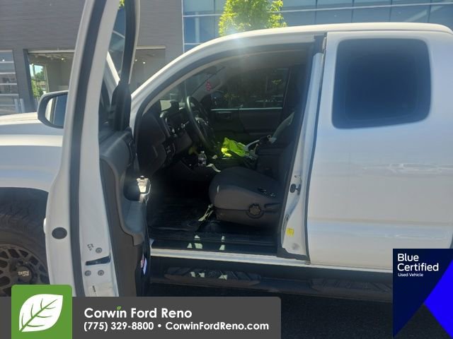 Used 2018 Toyota Tacoma SR w/ SR Convenience Package RWD image 13