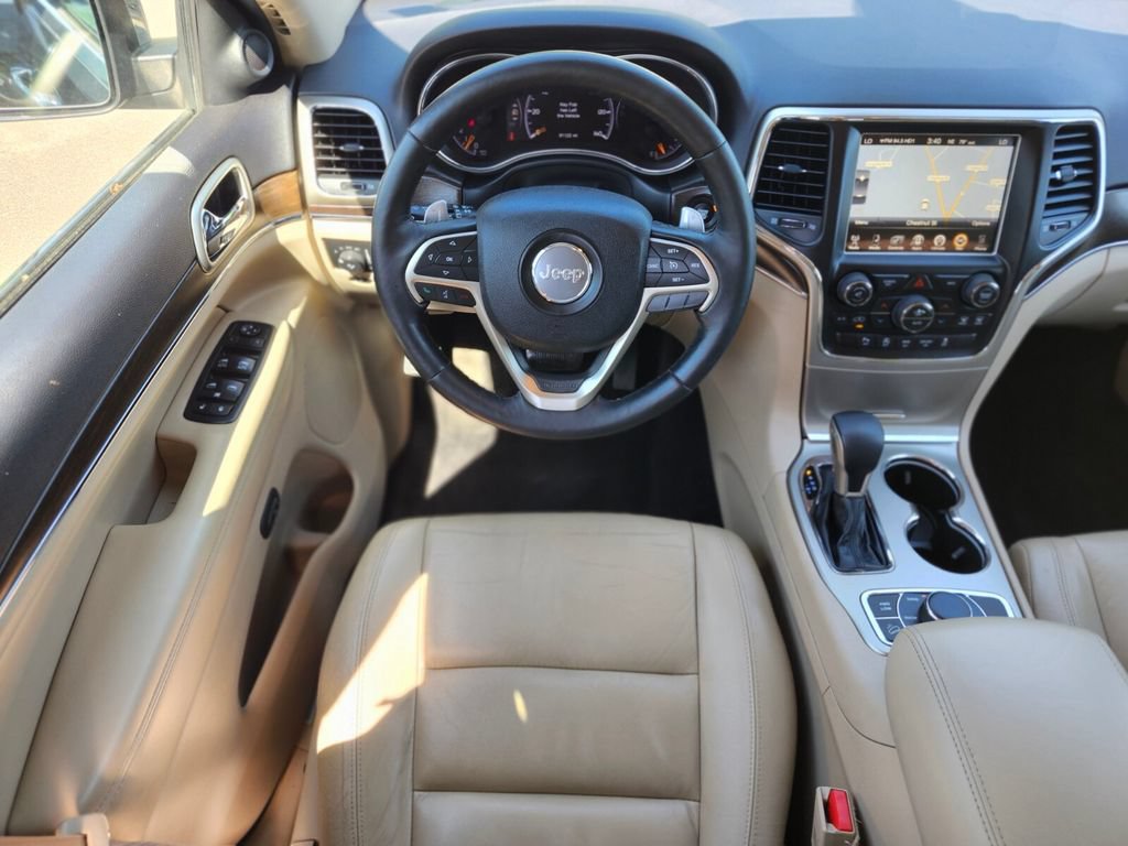 Used 2017 Jeep Grand Cherokee Limited AWD/4WD image 13