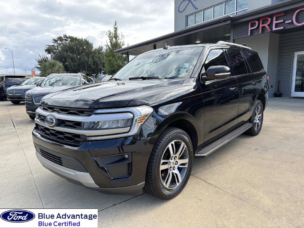 Certified 2022 Ford Expedition XLT RWD image 5