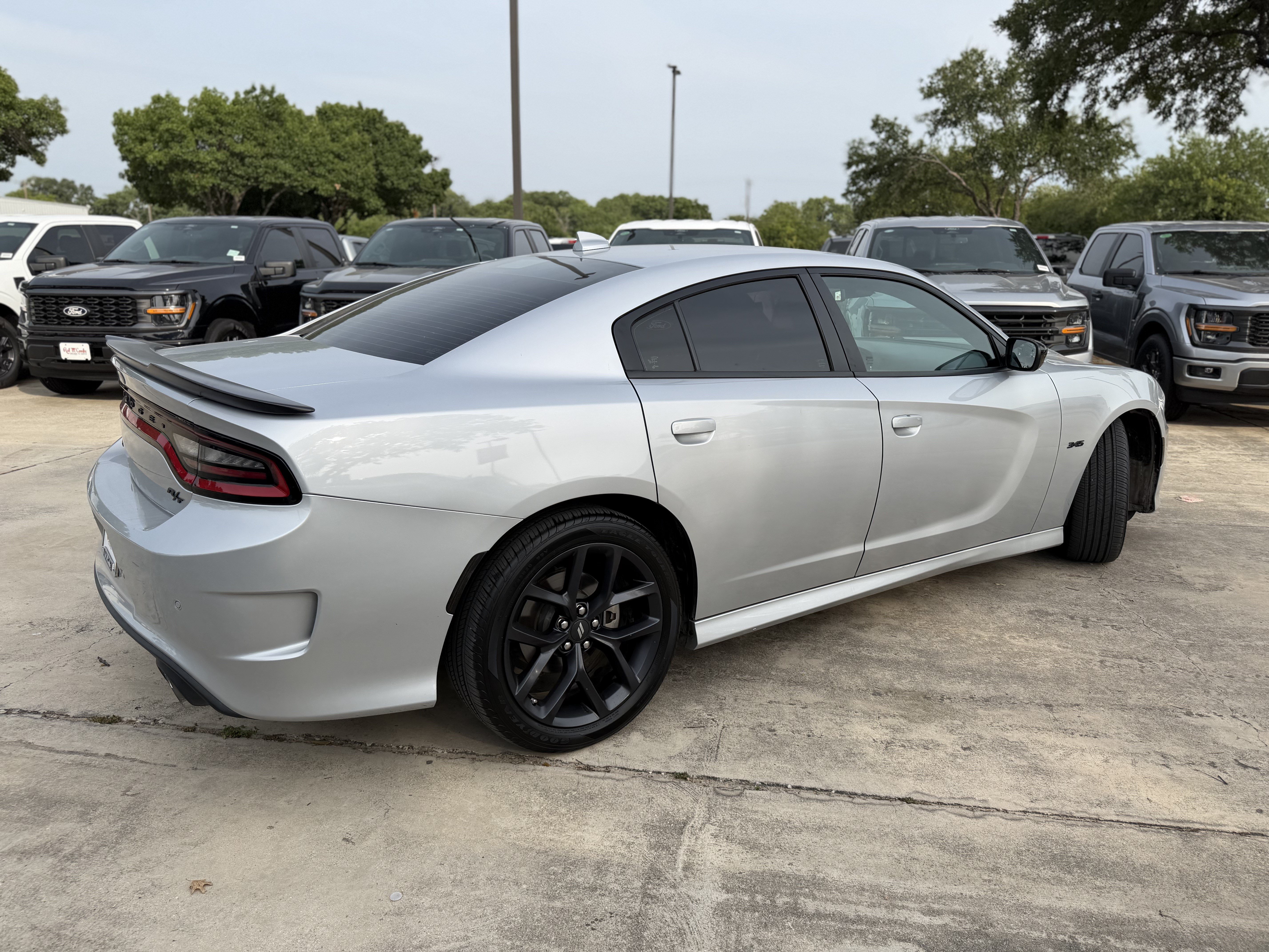 Used 2023 Dodge Charger R/T w/ Plus Group RWD image 6