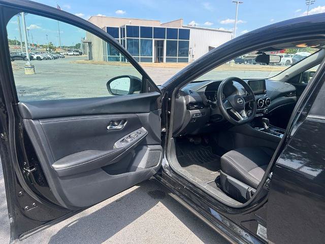 Used 2024 Nissan Sentra SV FWD image 11