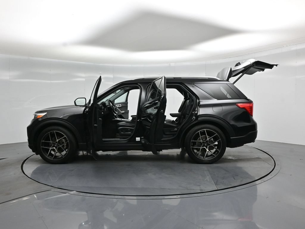 Certified 2022 Ford Explorer Limited w/ Equipment Group 301A RWD image 37